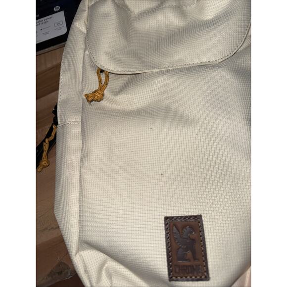 Chrome Industries Ruckas Small Pouch Camera Cellphone Shoulder Bag - Picture 2 of 9